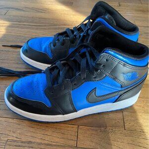 Nike Air Max kids size 5y